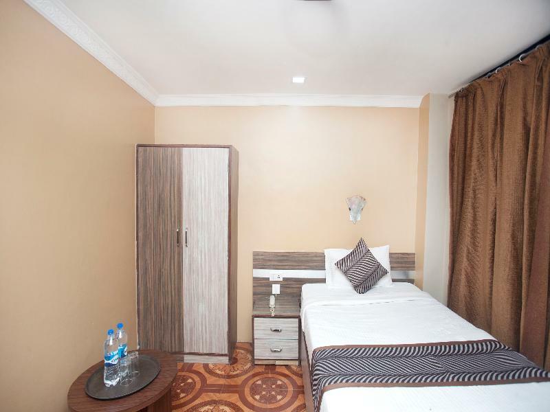 Oyo 343 Pop Life Hotel Kohalpur Bagian luar foto